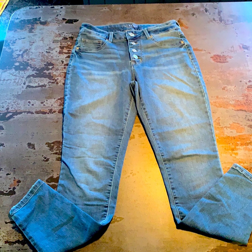 Maurices button fly high rise jeggings size medium